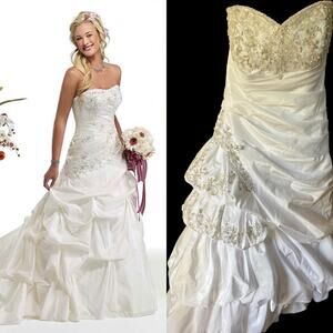 Ella Rosa Wedding Gown Dress Sweatheart Strapless Bust Beaded Bustling 10/12